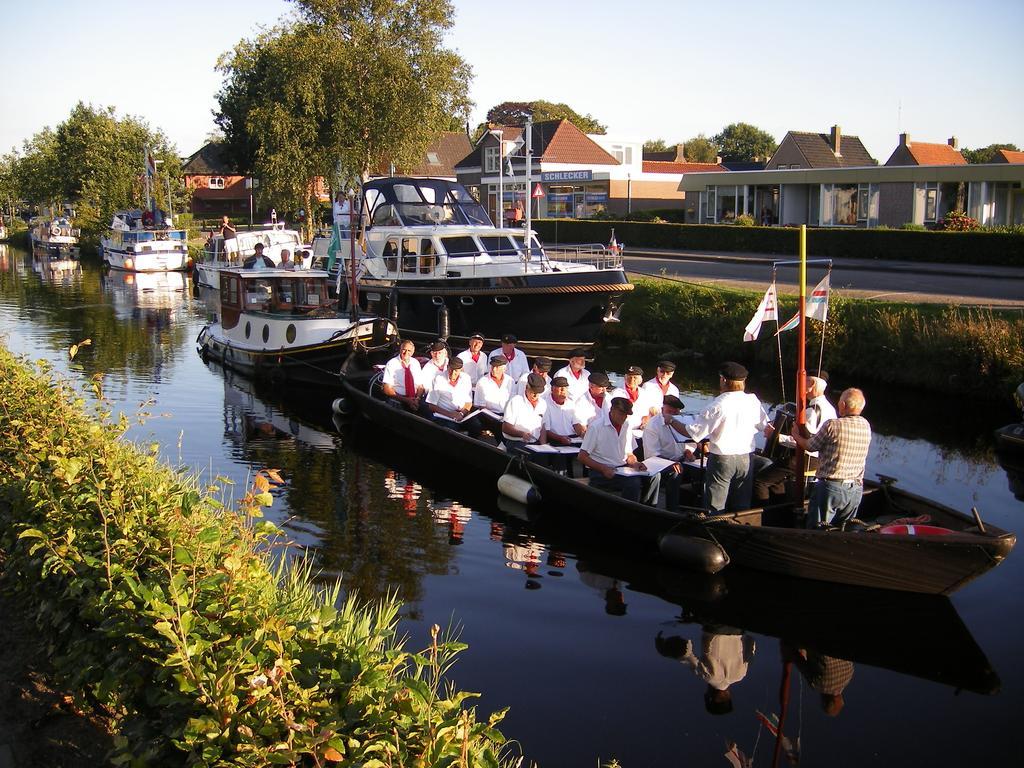 Hotel Aan de Vaart Appelscha Buitenkant foto